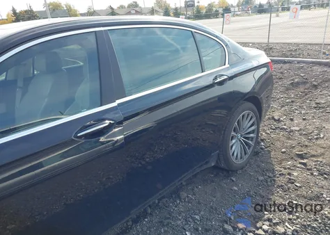 2011 BMW 750Li xDrive из США, поврежденный, VIN WBAKC8C59BC434177